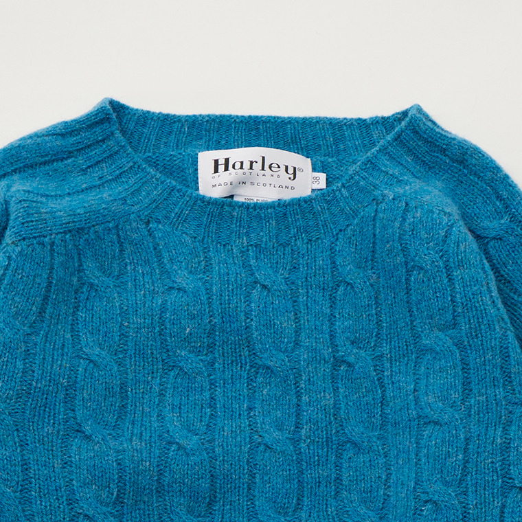 HARLEY OF SCOTLAND (ハーレーオブスコットランド)  ALLOVER CABLE CREW NECK SWEATER 100% PURE NEW WOOL - PENNAN BAY