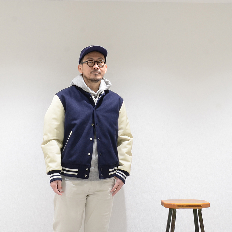 GB SPORTS (ジービースポーツ)  THE ALBANY - CLASSIC FIT SNAP FRONT WOOL LEATHER VARSITY JACKET QUILT LINING - NAVY MELTON_CREAM COW LEATHER