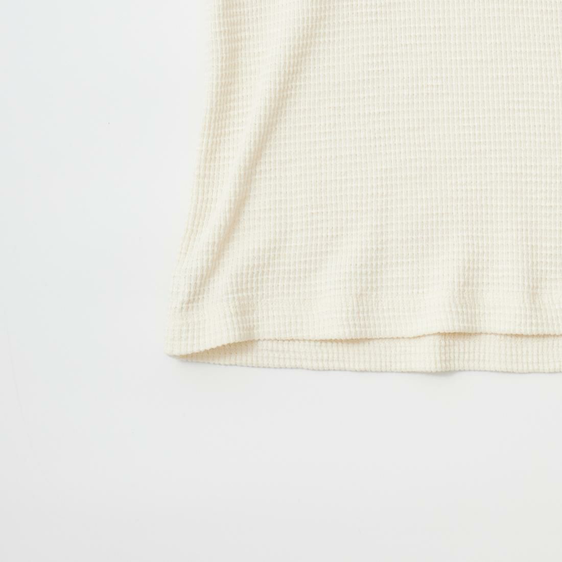 RRL(ﾀﾞﾌﾞﾙｱｰﾙｴﾙ)のワッフル素材を使用したヘンリーネックのカットソー