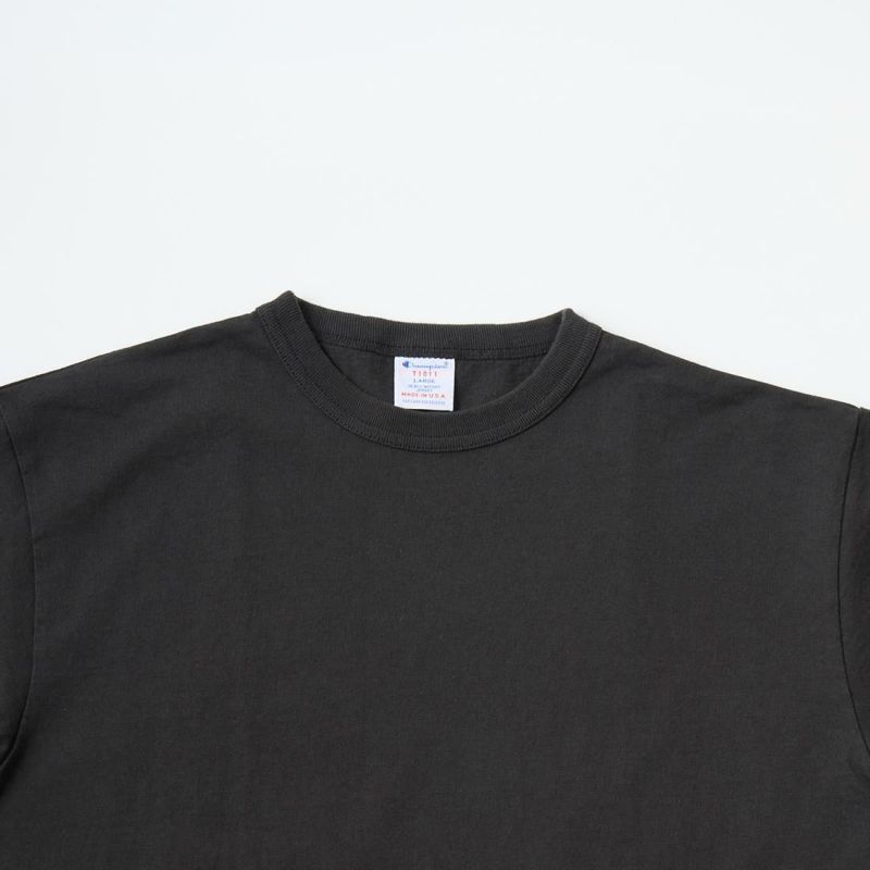 チャンピオンの定番モデルのアメリカ製T-1011、無地のブラックが入荷