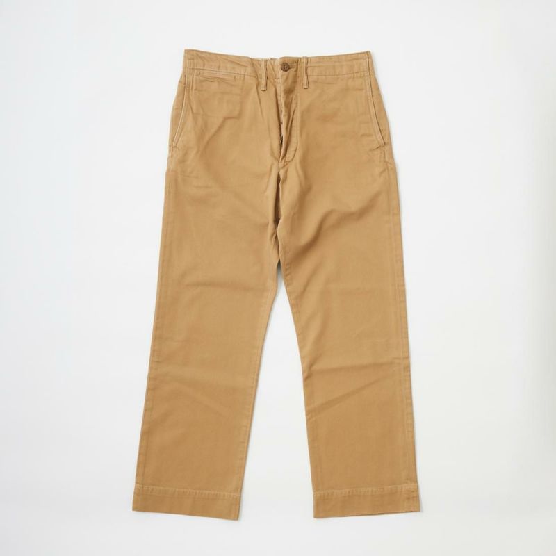RRL(ﾀﾞﾌﾞﾙｱｰﾙｴﾙ)で定番モデルとなっているチノパンツ