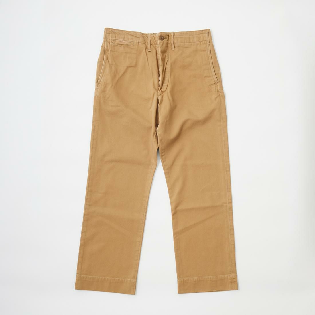 RRL(ﾀﾞﾌﾞﾙｱｰﾙｴﾙ)で定番モデルとなっているチノパンツ
