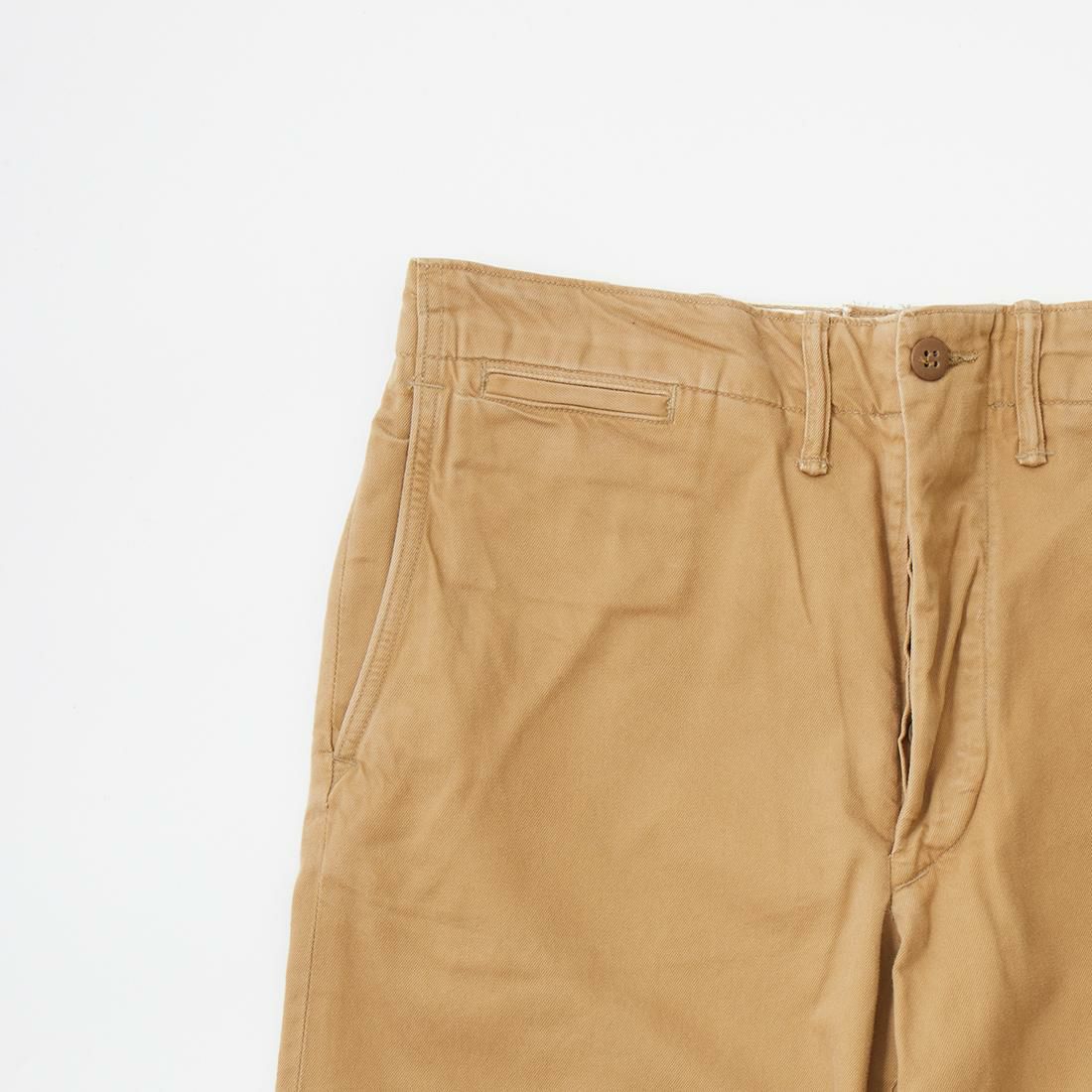 RRL(ﾀﾞﾌﾞﾙｱｰﾙｴﾙ)で定番モデルとなっているチノパンツ