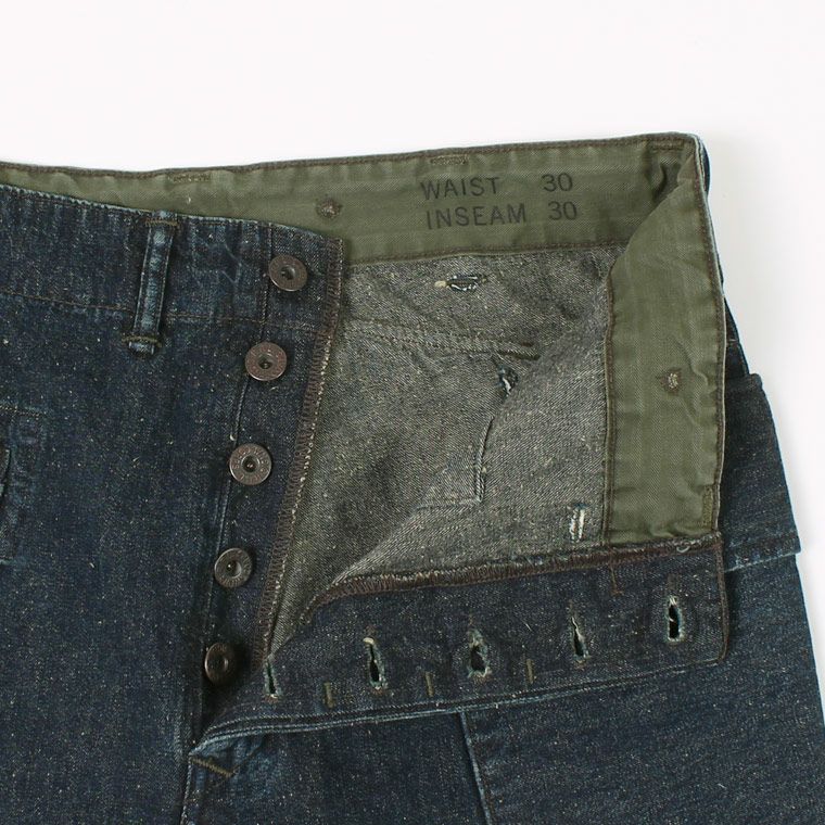 RRL(ﾀﾞﾌﾞﾙｱｰﾙｴﾙ)の春夏モデル、日本製デニムを使用したカーゴパンツのボタンフライ