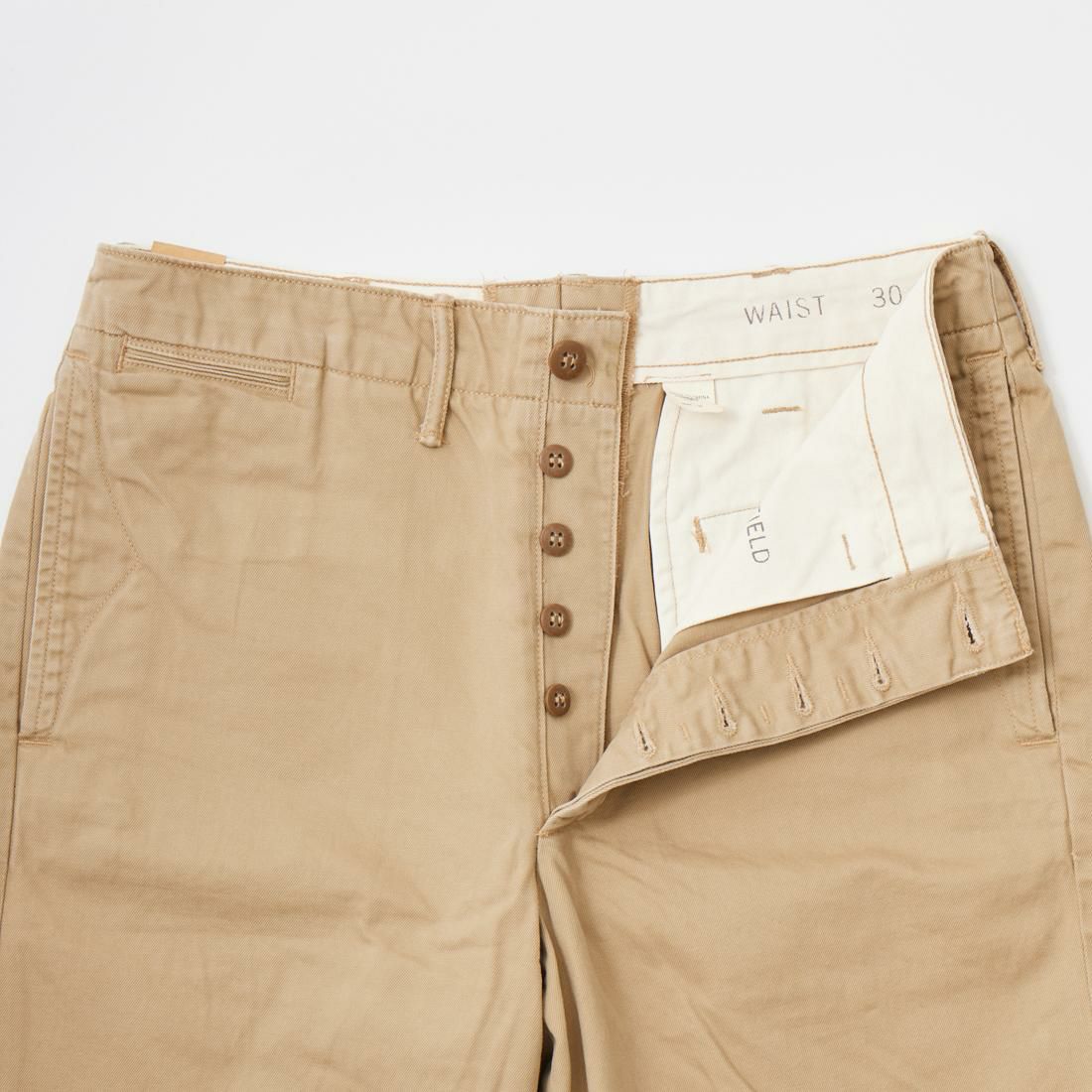 2023年春に新しく入荷したRRL(ﾀﾞﾌﾞﾙｱｰﾙｴﾙ)のショーツのボタンフライ