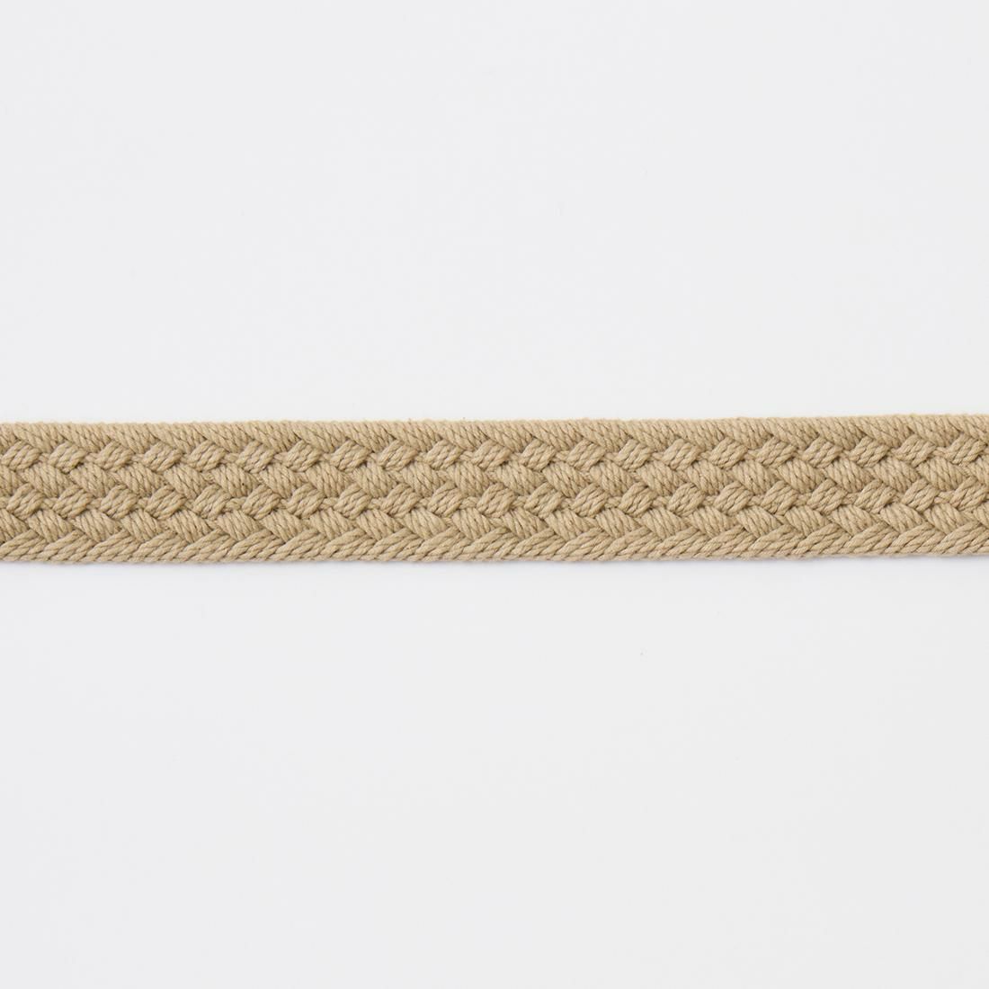 コットンキャンバスを使用した編み込み模様が特徴的なベルト