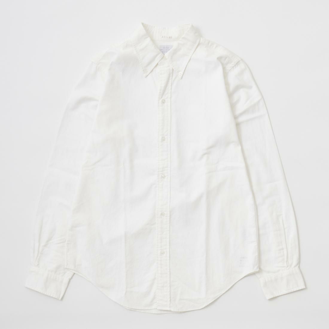 ﾘｿﾞﾙﾄﾃﾞｻﾞｲﾅｰ林さん監修、ﾌｧｰｲｰｽﾄﾏﾆｭﾌｧｸﾁｬﾘﾝｸﾞのｵｯｸｽﾌｫｰﾄﾞﾎﾞﾀﾝﾀﾞｳﾝｼｬﾂ ﾎﾜｲﾄｶﾗｰ