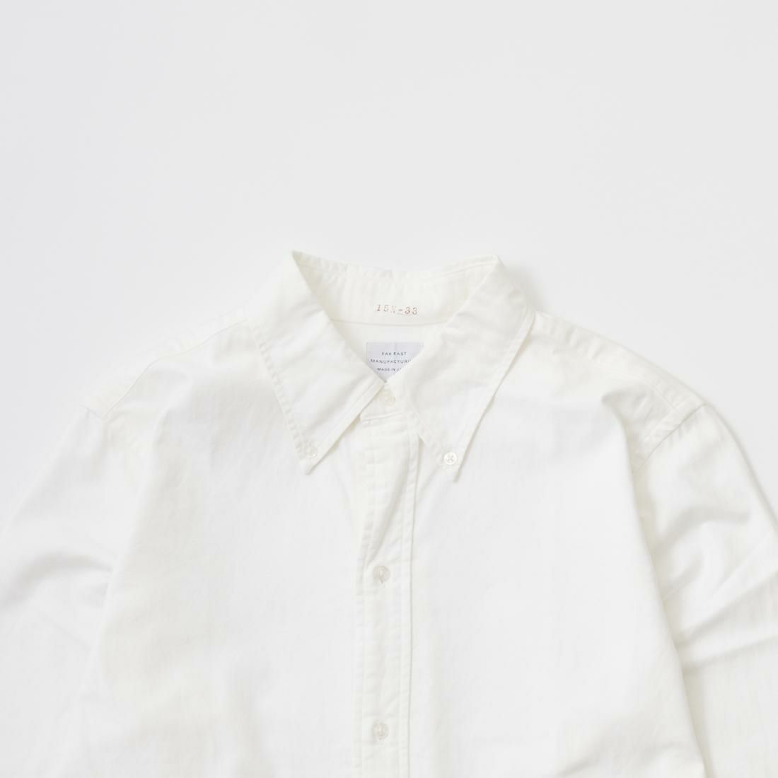 ﾘｿﾞﾙﾄﾃﾞｻﾞｲﾅｰ林さん監修、ﾌｧｰｲｰｽﾄﾏﾆｭﾌｧｸﾁｬﾘﾝｸﾞのｵｯｸｽﾌｫｰﾄﾞﾎﾞﾀﾝﾀﾞｳﾝｼｬﾂ ﾎﾜｲﾄｶﾗｰ