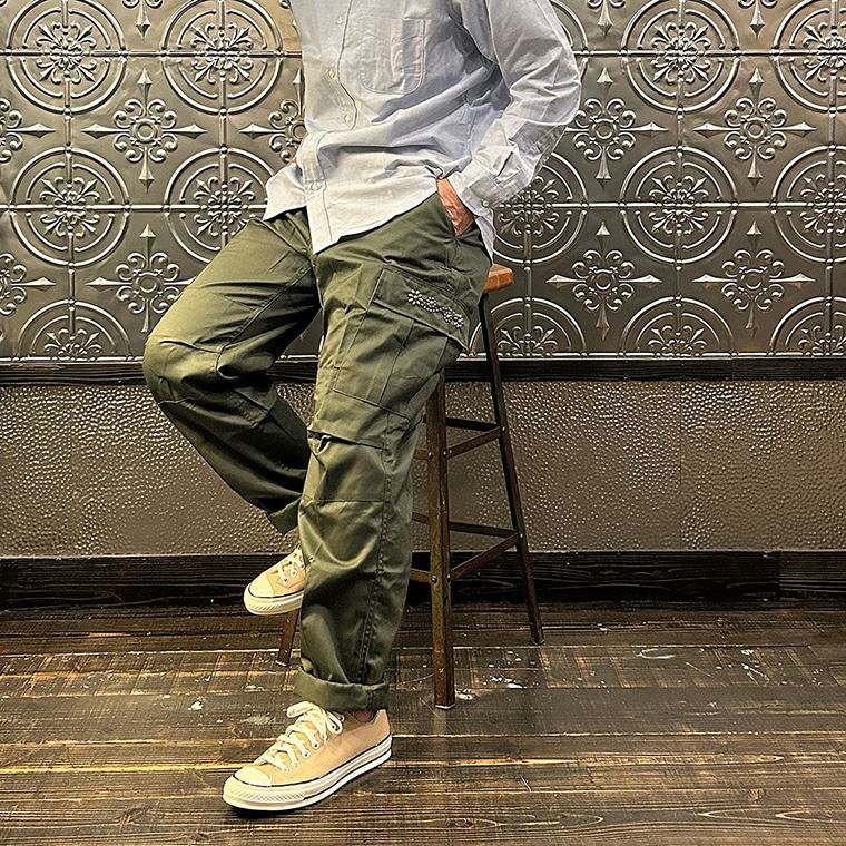 HTC (エイチティーシー) HTCフラワースタッズ付き ロスコ カーゴパンツ